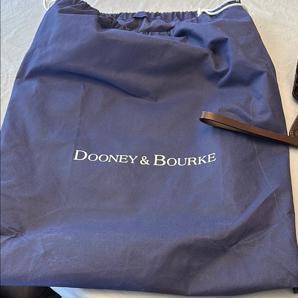 Dooney & Bourke Brown Woven Leather Tote Bag - Picture 3 of 10